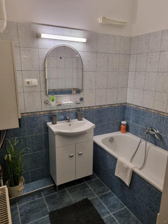 Tudor Apartman Szeged Exteriör bild